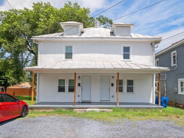 Townhouse for sale in Front Royal