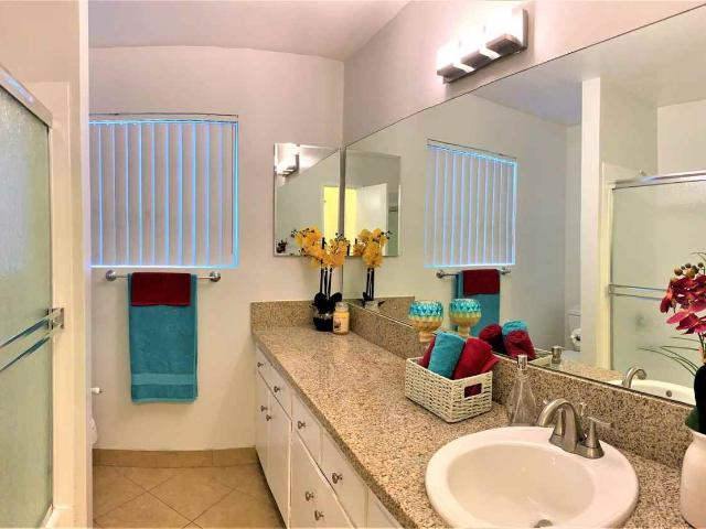 Apartment for rent in Redondo Beach, California