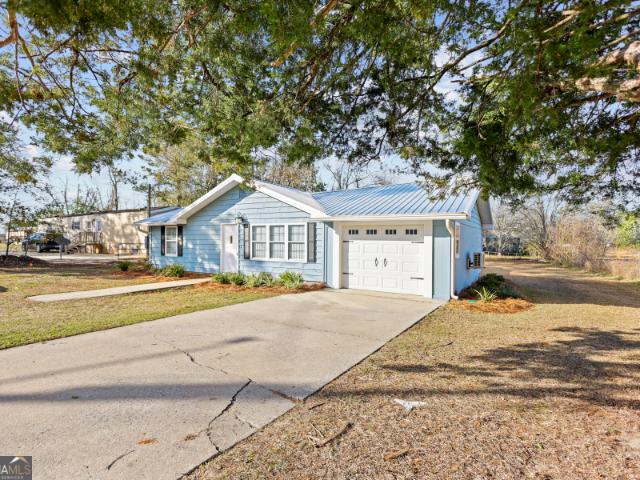 House for sale in Odum, Georgia