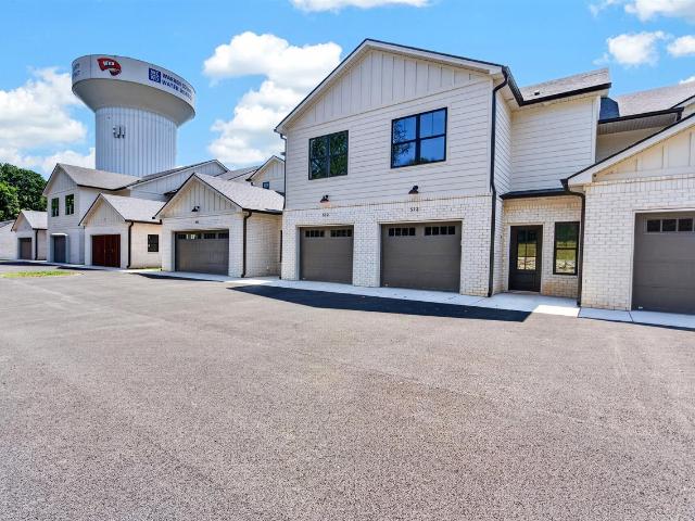 House for sale in Bowling Green, Kentucky