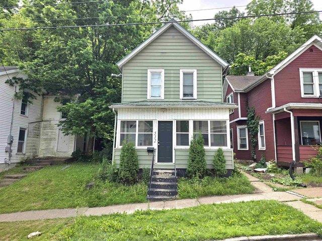 House for sale in Dubuque, Iowa