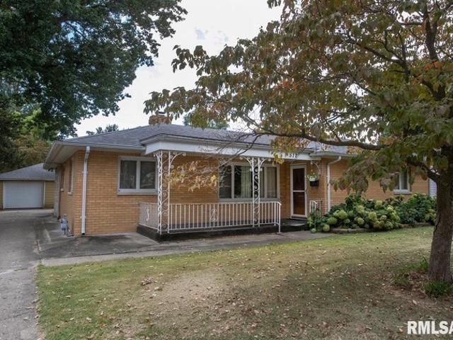 House for sale in Taylorville, Christian County