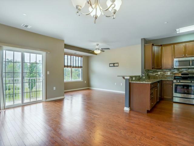 Townhouse for rent in Cedar Knolls, New Jersey