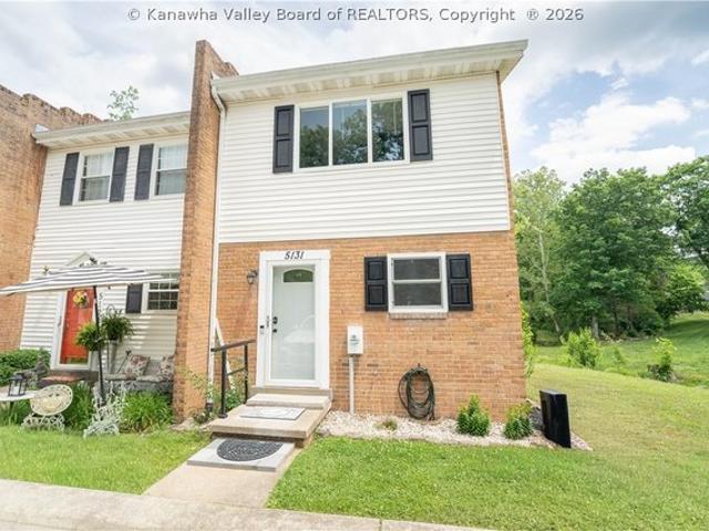 Townhouse for sale in Charleston, West Virginia