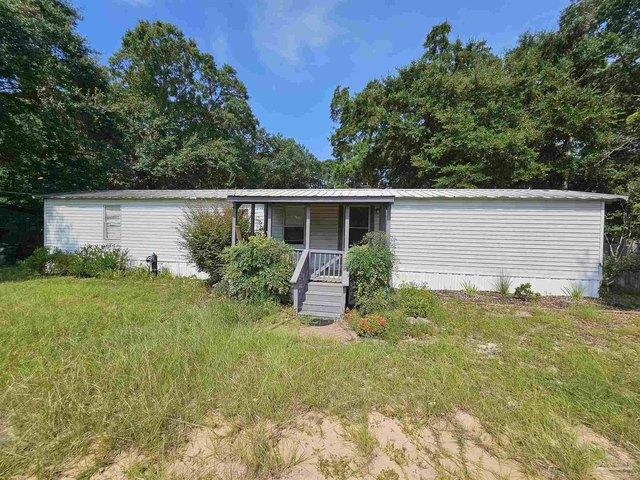 House for sale in Pace, Florida