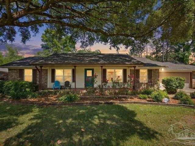 House for sale in Pace, Florida