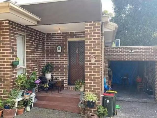 Apartment for rent in Hadfield, Victoria