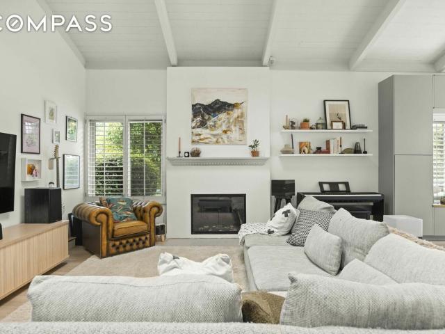 Townhouse for sale in Santa Barbara