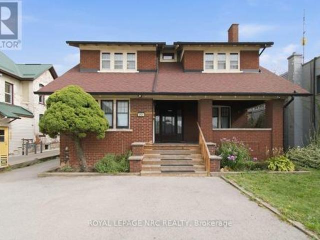 House for sale in Niagara Falls, Golden Horseshoe