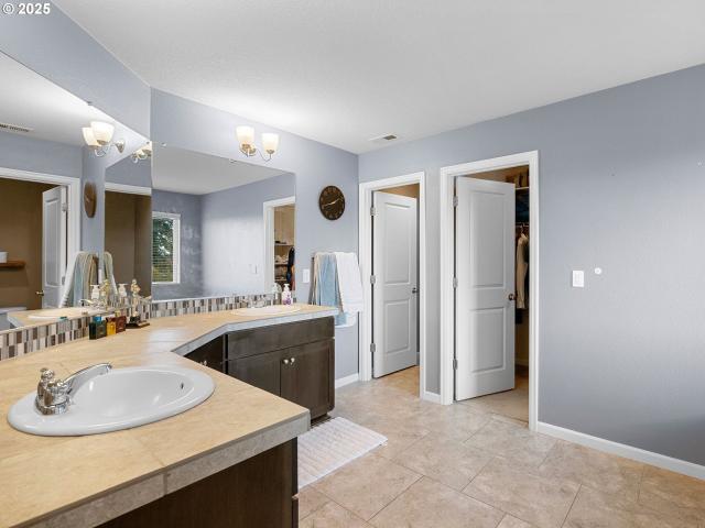 Property for sale in Oregonia