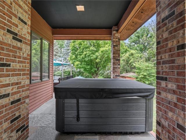 House for sale in Jamesville, New York