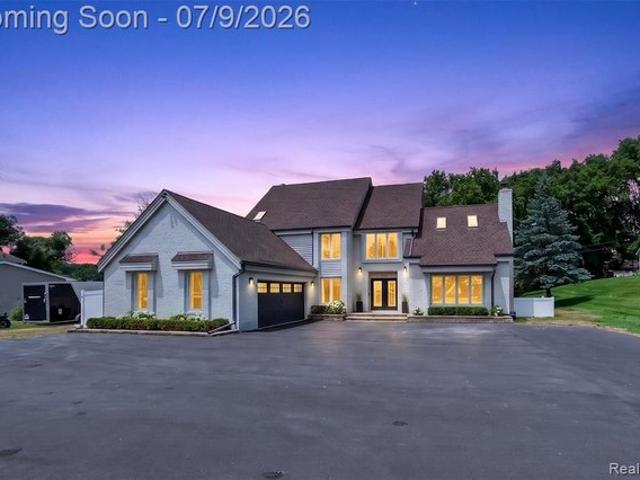 House for sale in West Bloomfield, Michigan