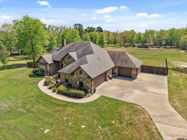 House for sale in Gilchrist, Texas