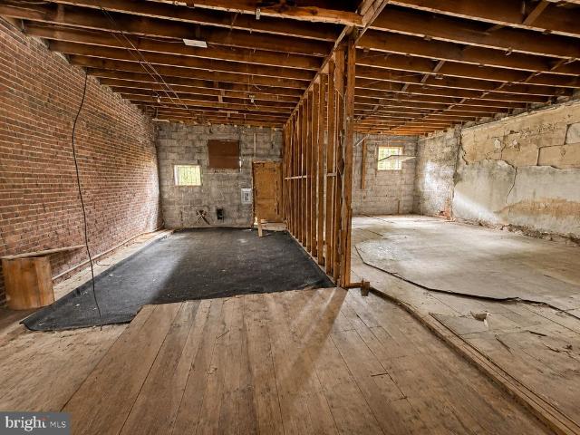Commercial for sale in Gibsonton, Maryland