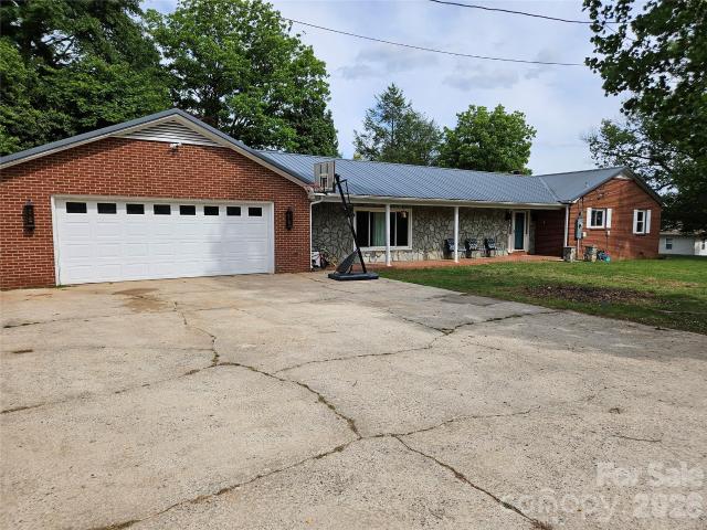 House for sale in Granite Falls, North Carolina