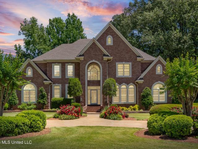 House for sale in Nesbit, Mississippi