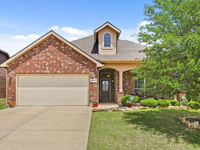House for sale in Krum