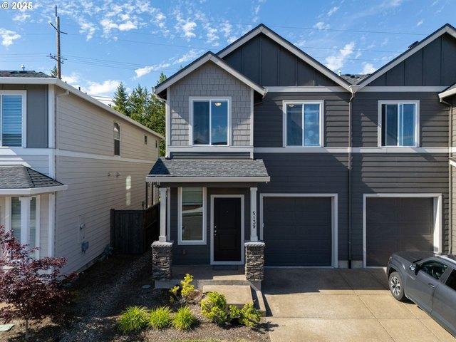 Townhouse for sale in Oregonia