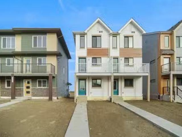 House for sale in Wedgewood, Alberta