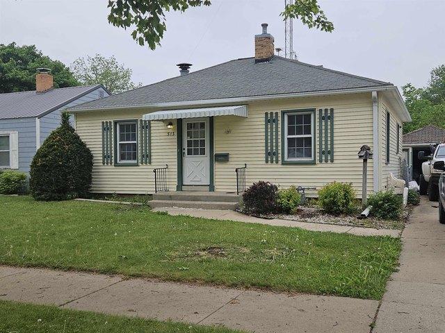 House for sale in Charles City, Iowa