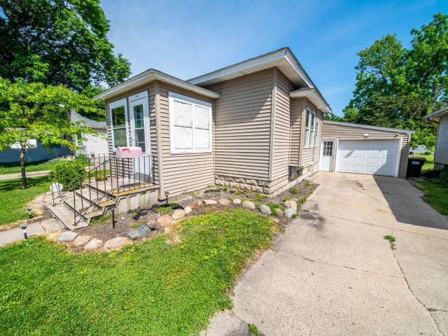 House for sale in Waseca, Minnesota