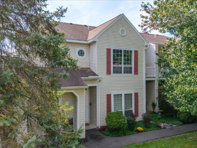 Condo for sale in The Terrace at Highpointe, City of Troy