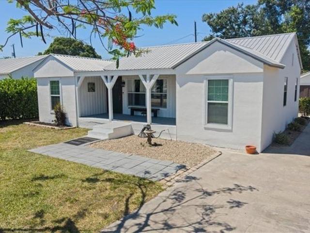 House for sale in Clewiston, Florida