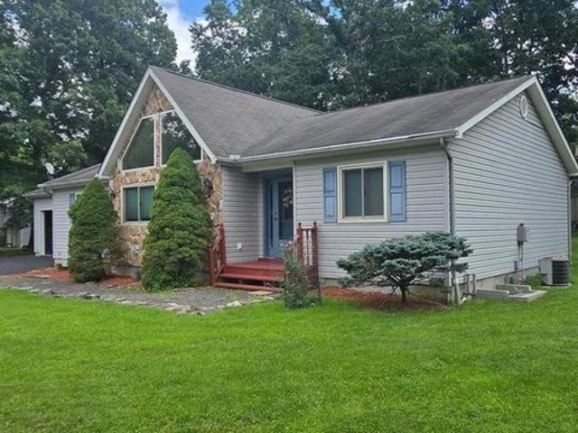 House for sale in Dingmans Ferry, Pennsylvania
