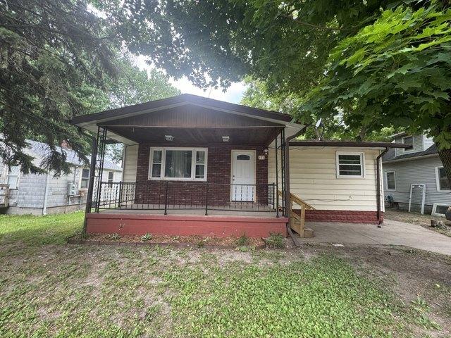 House for sale in Whiteside, Illinois