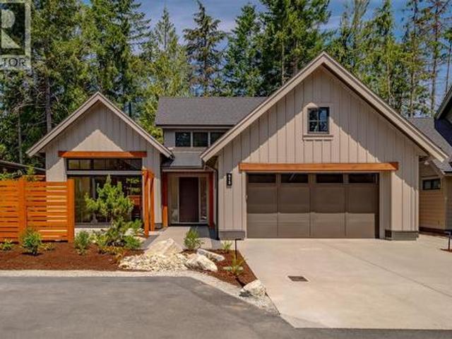 House for sale in Qualicum Beach, British Columbia