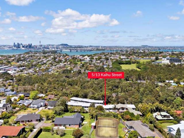 Townhouse for sale in Wairau Valley