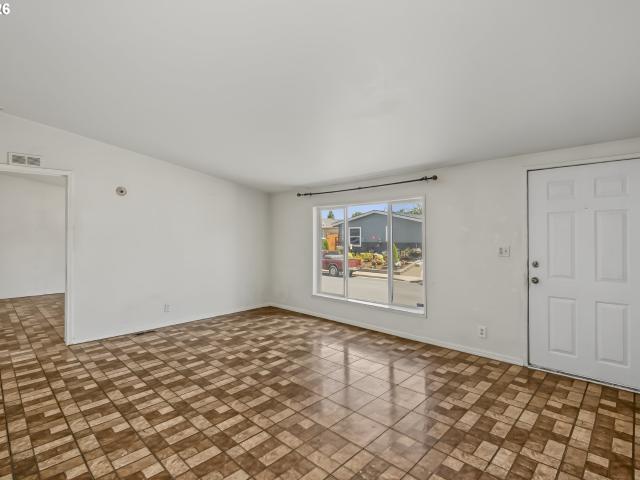 House for sale in Carlton, Yamhill County