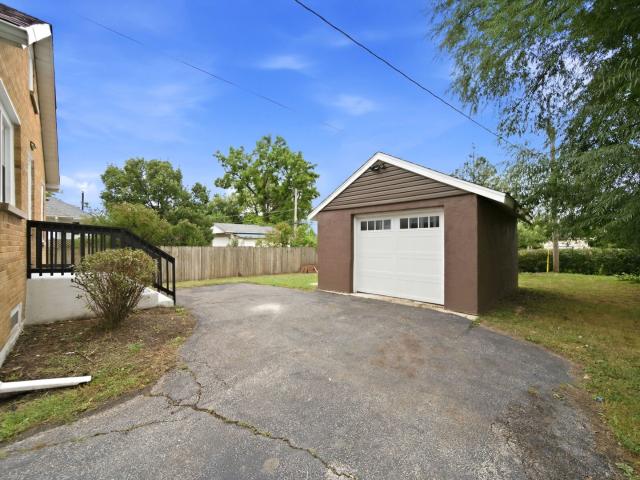House for sale in Aurora, Kane County