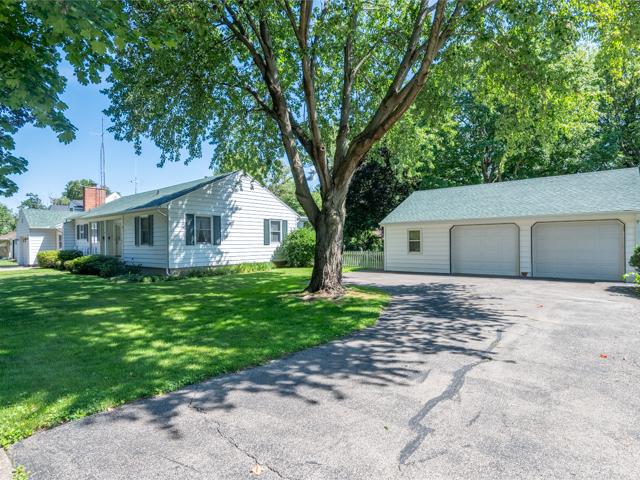 House for sale in Oregon, Illinois