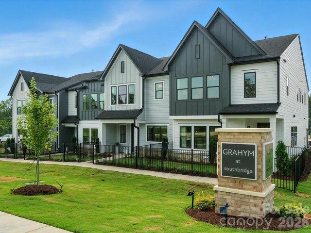 Townhouse for sale in Fort Mill, South Carolina