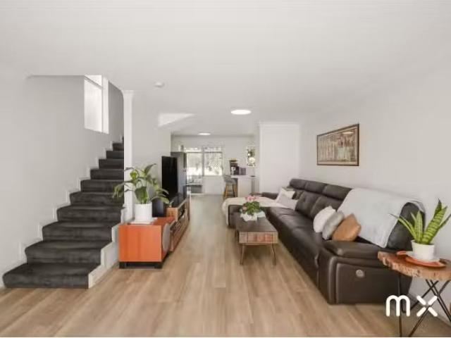 Condo for rent in Wollongong West, New South Wales