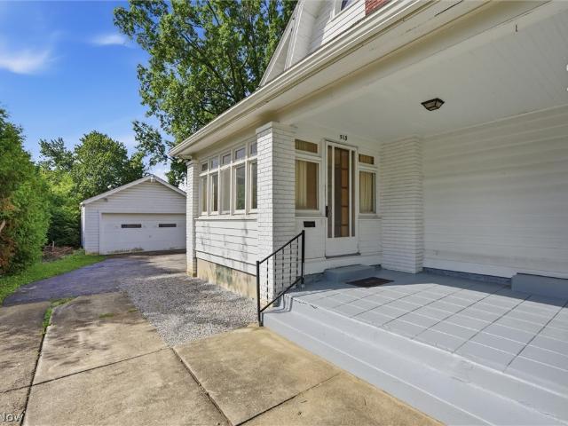 House for sale in Youngstown, Ohio