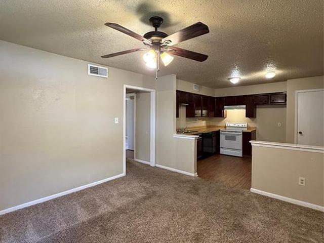 Townhouse for sale in White Settlement, Tarrant County