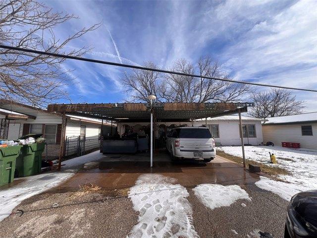 House for sale in Taylor, Texas