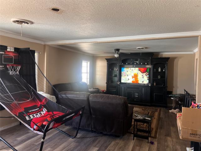 House for sale in Taylor, Texas