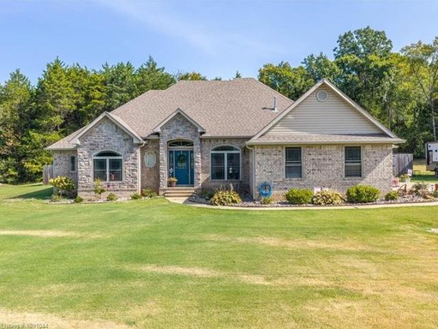 House for sale in Ark
