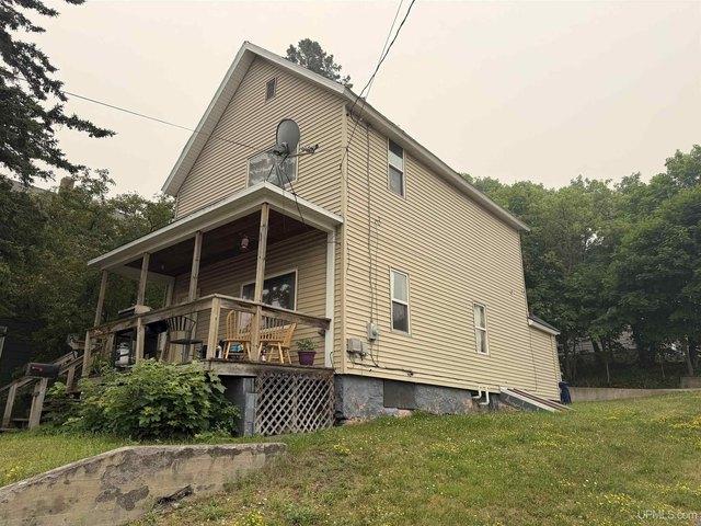House for sale in Houghton, Michigan