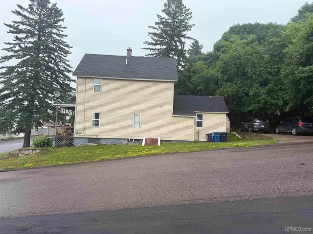 House for sale in Houghton, Michigan