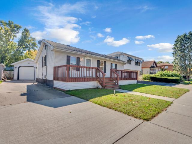 House for sale in Ottawa, LaSalle County