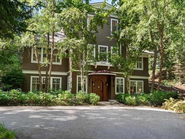 House for sale in Harbor Springs, Emmet County