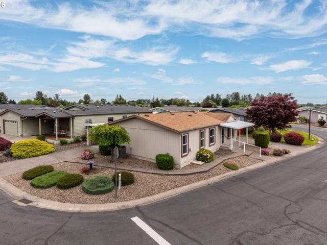 House for sale in Oregonia