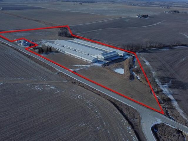 Farm for sale in Mount Auburn, Iowa