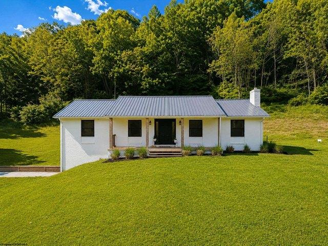 House for sale in Jane Lew, West Virginia
