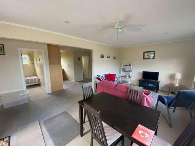 Apartment for rent in Whangaparaoa