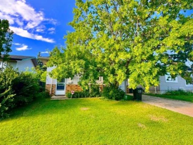 House for sale in Wedgewood, Alberta